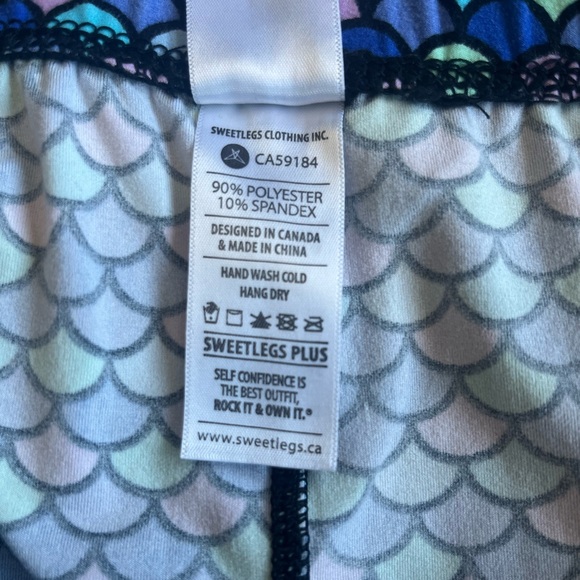Sweetlegs Splish Splash Crop - Plus (size 12-18) - Picture 2 of 8